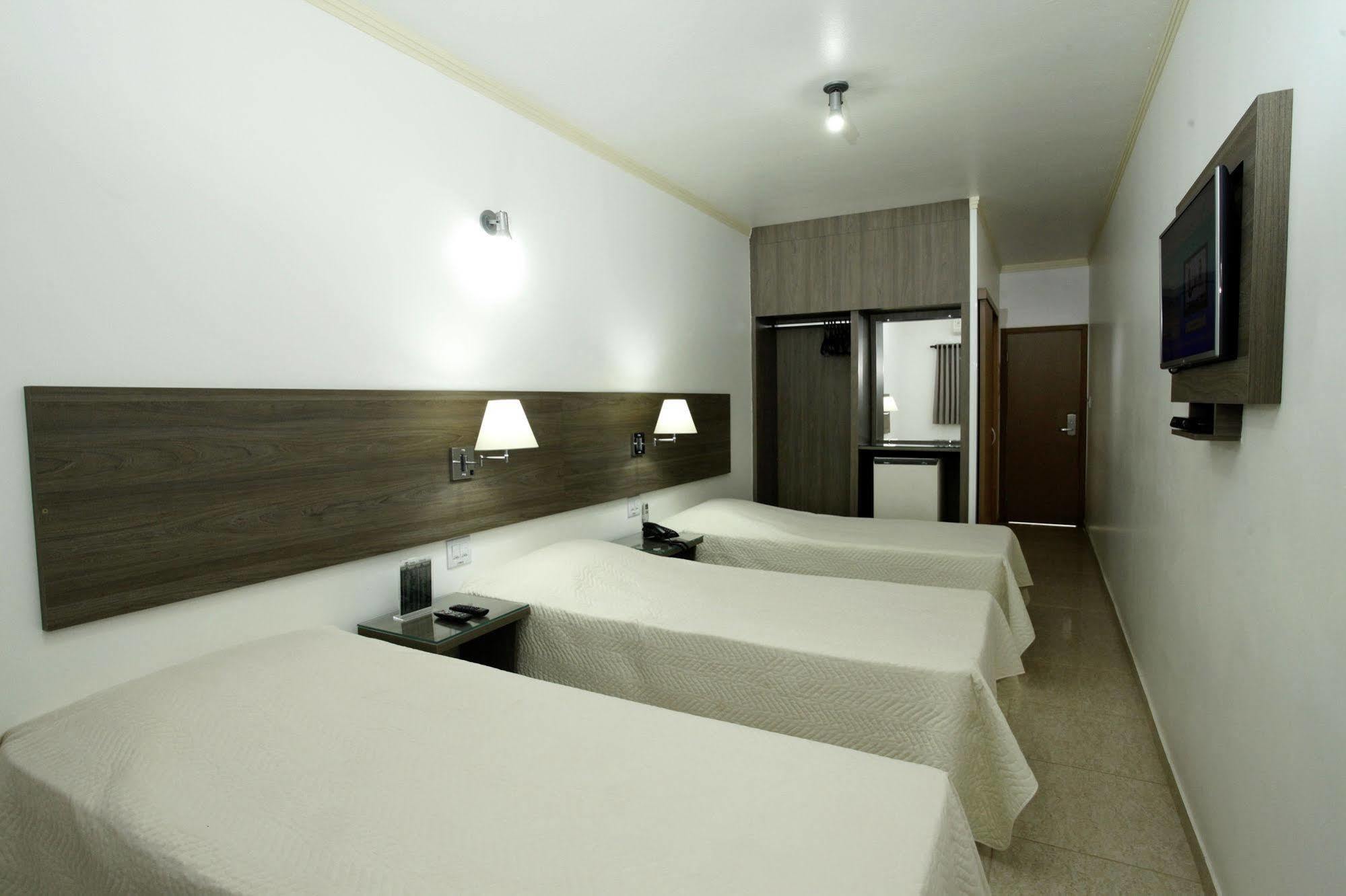 Indaia Hotel Сан-Карлус Екстер'єр фото
