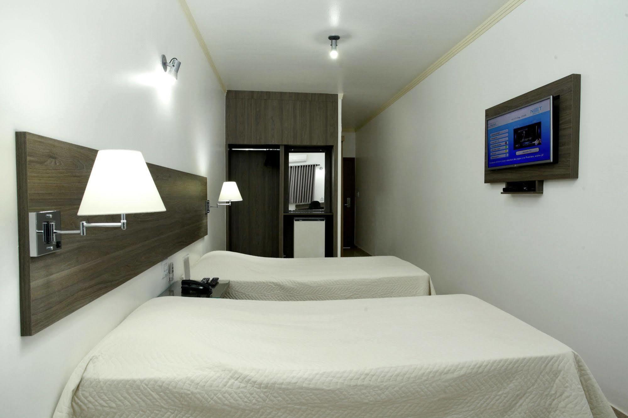 Indaia Hotel Сан-Карлус Екстер'єр фото