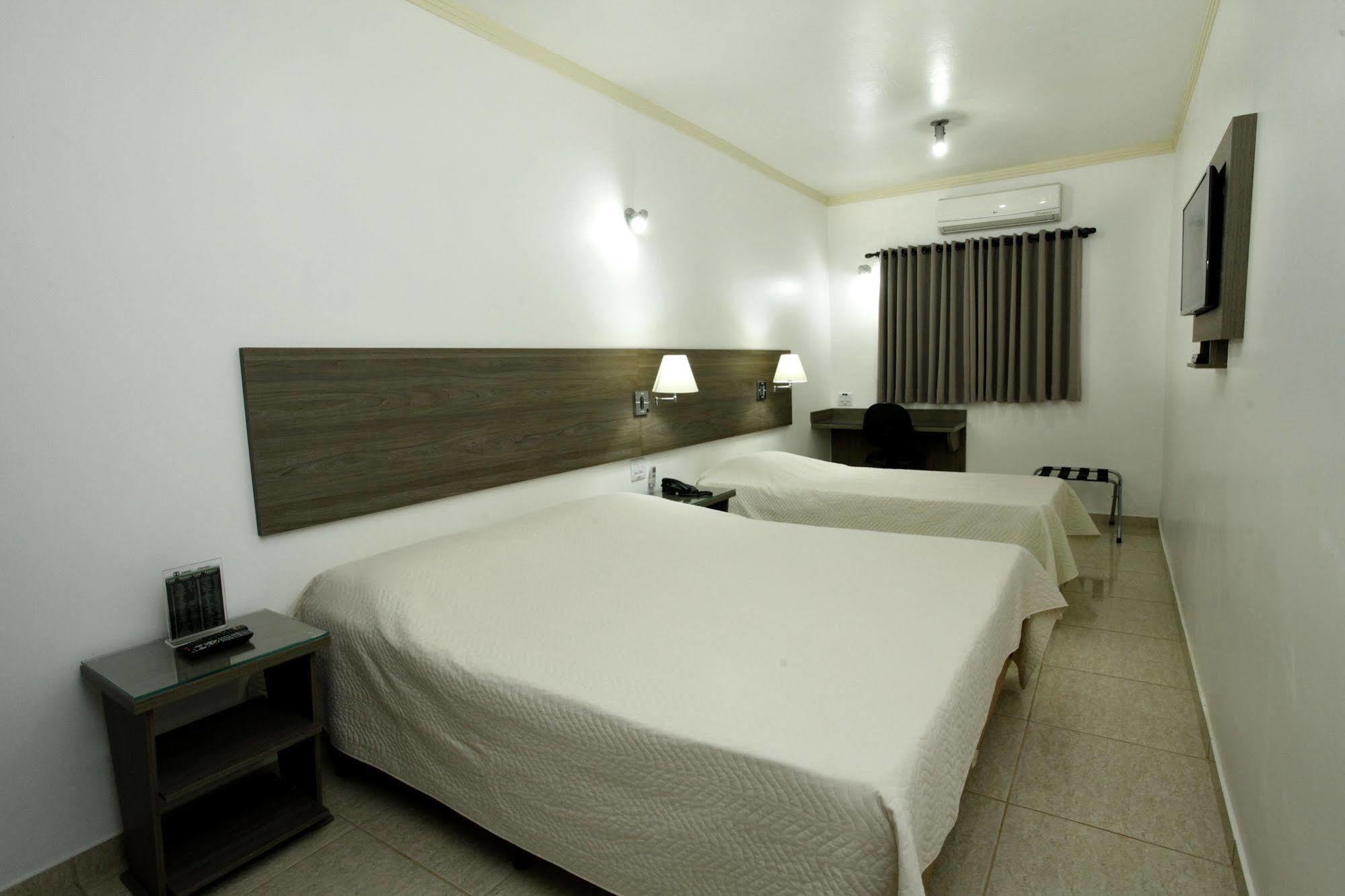 Indaia Hotel Сан-Карлус Екстер'єр фото